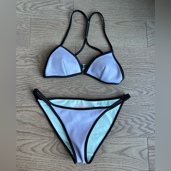 Victoria’s secret lavender bikini S - Picture 1 of 2